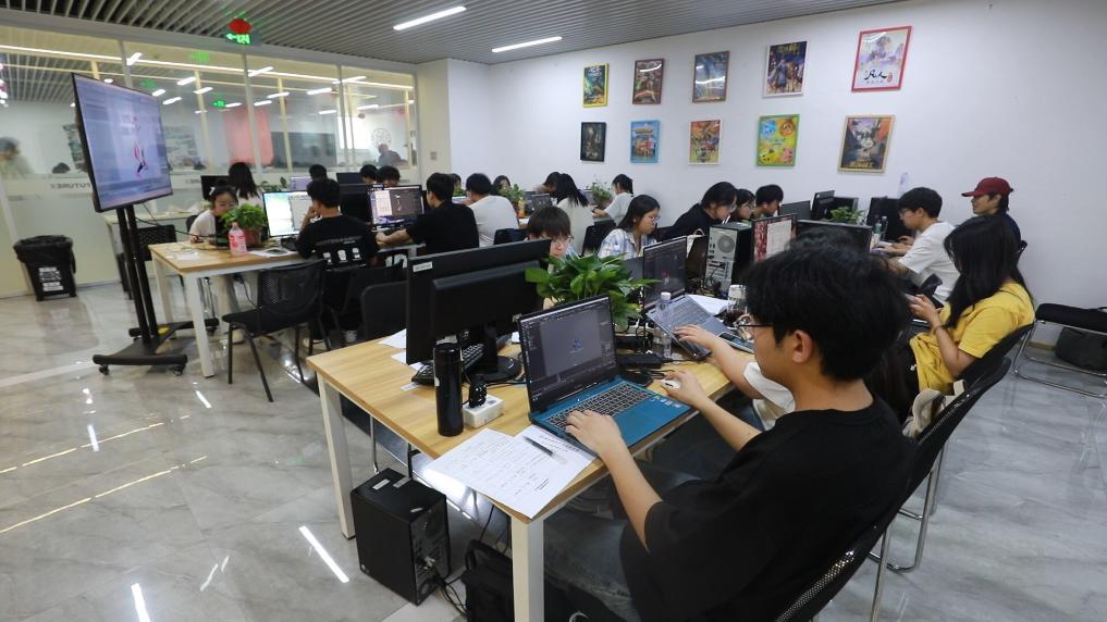 微短劇何時(shí)告別“野蠻生長(zhǎng)”？